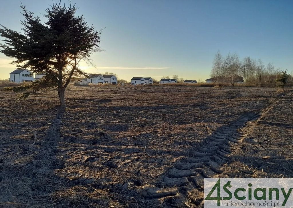 Działka budowlana na sprzedaż Chrzanów Mały  1 723m2 Foto 1