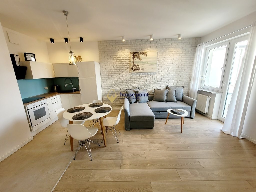 Nowoczesny 2-pokojowy apartament 38,5m2 z balkonem, garażem i pełnym wyposażeniem Szczecin, Centrum, Majora Władysława Raginisa  39m2 Foto 1