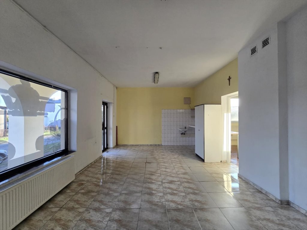 Zapraszam do wynajmu 70 m² lokalu z parkingiem i ogrodem Zduńska Wola  70m2 Foto 1