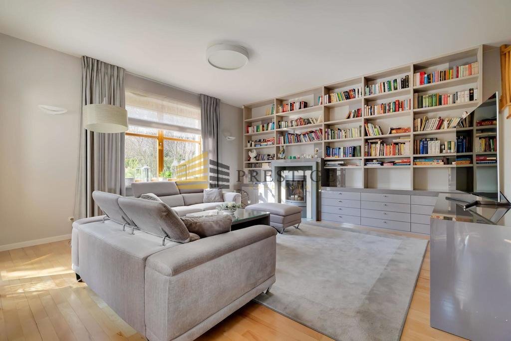 Duży dom z ogrodem na osiedlu Konstancja, 7 pokoi Bielawa, Warszawska  260m2 Foto 1