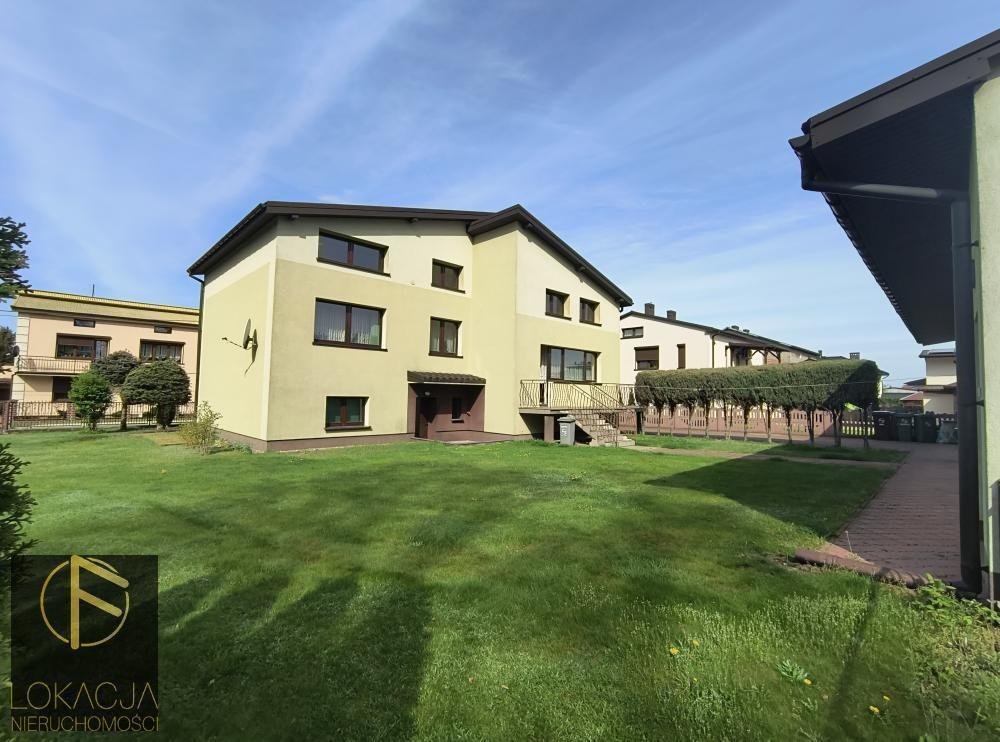 Przestronny dom 215 m² z garażem i ogrodem (Brzeziny) Brzeziny  215m2 Foto 1