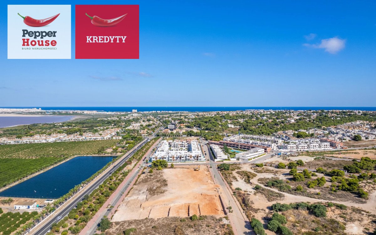 Przestronny bungalow z basenem i widokami na Costa Blanca Hiszpania, Torrevieja, c. san jose  63m2 Foto 1