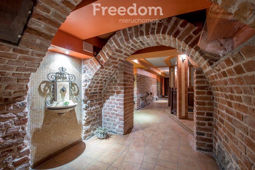 Zapraszam do inwestycji w lokal 295 m² przy Starym Rynku Elbląga Elbląg, Stary Rynek  296m2 Foto 1
