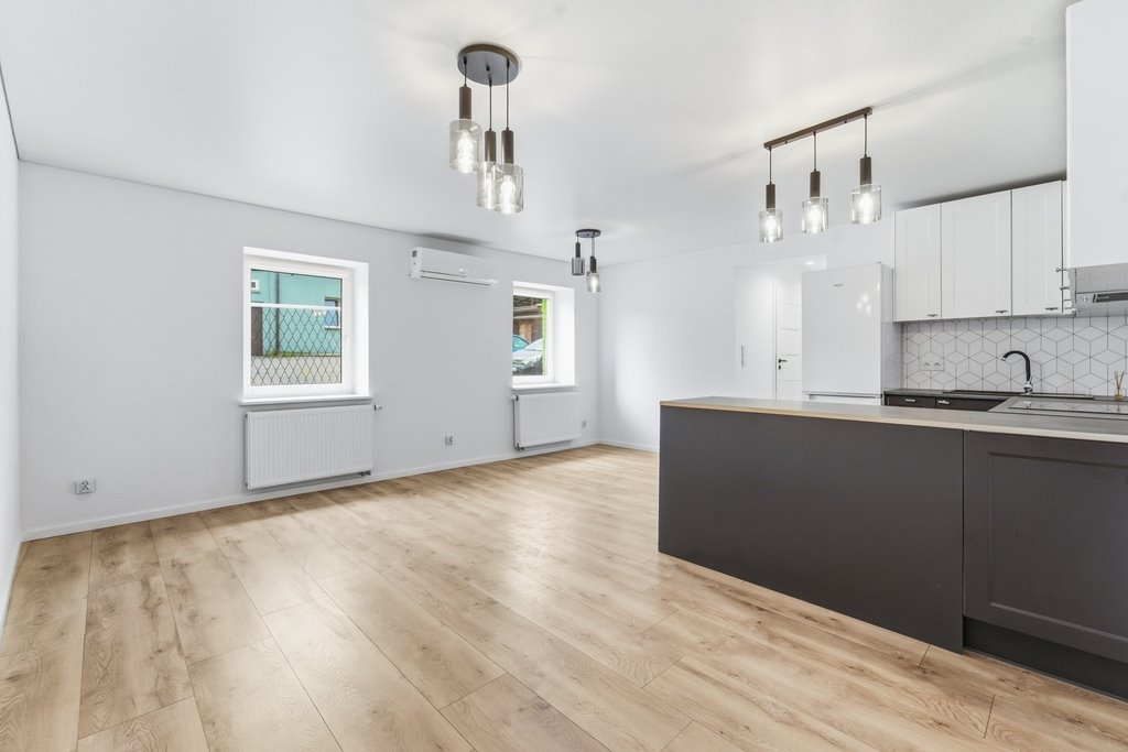 Przestronne 49 m² w historycznej kamienicy, blisko parku Piekary Śląskie, Brzozowice-Kamień, Biskupa Nankera  49m2 Foto 1