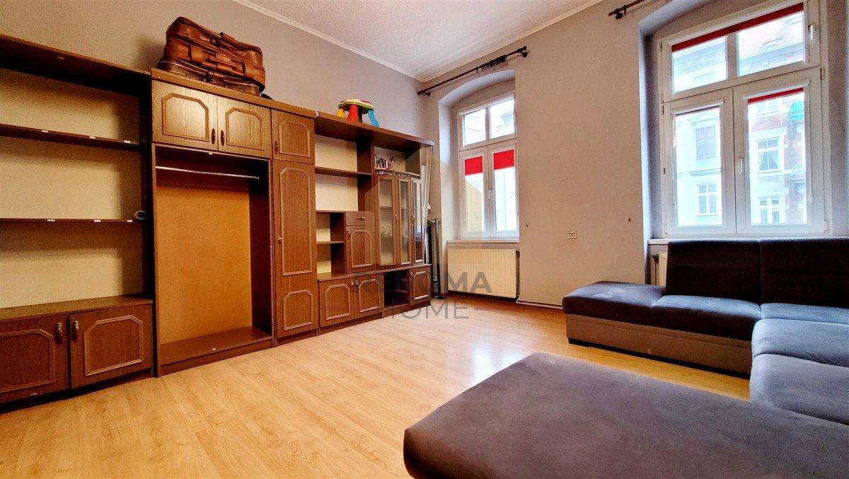 Mieszkanie 80 m² w centrum Legnicy - 2 pokoje, piwnica Legnica  80m2 Foto 1