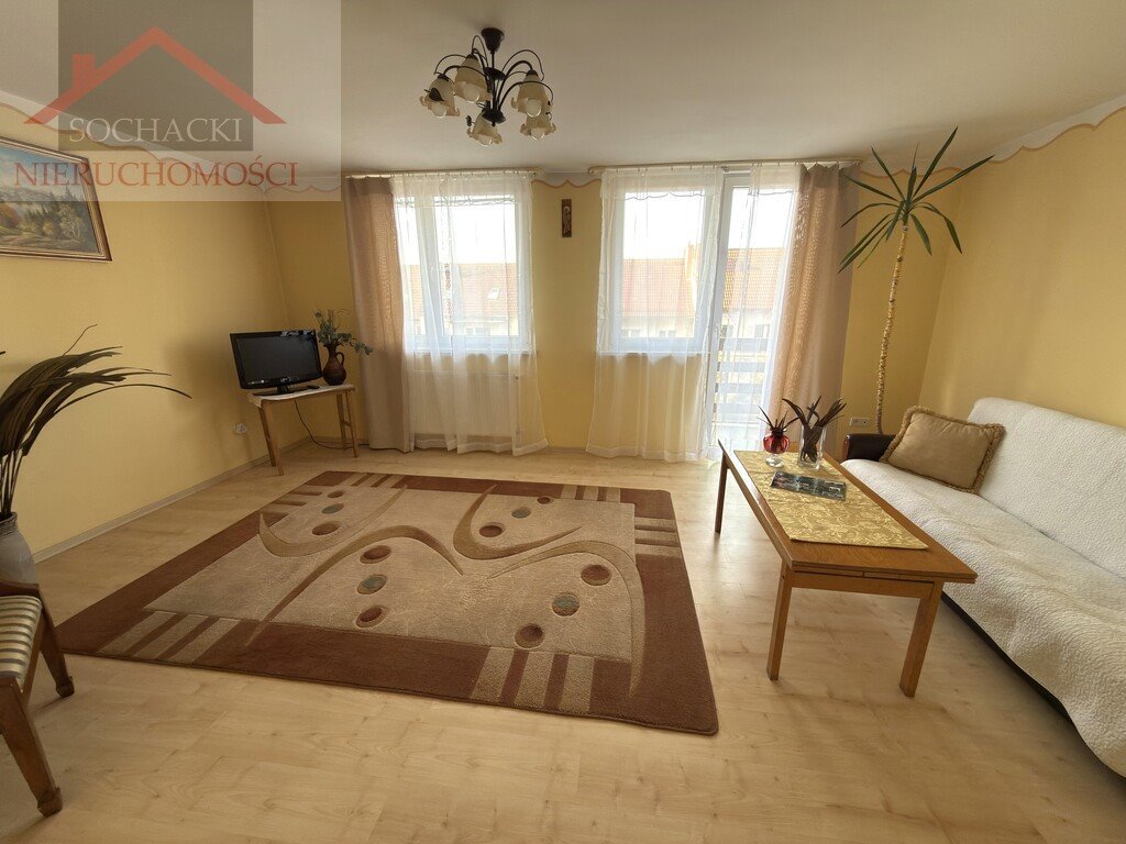 Słoneczne 2 pokoje z piwnicą, blisko centrum Leśnej Leśna, Kombatantów  53m2 Foto 1