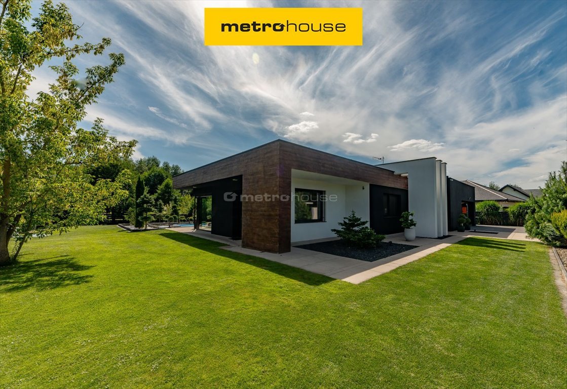 Nowoczesny dom z basenem i dużym salonem 60 m² Rąbień AB, Ziemiańska  225m2 Foto 1