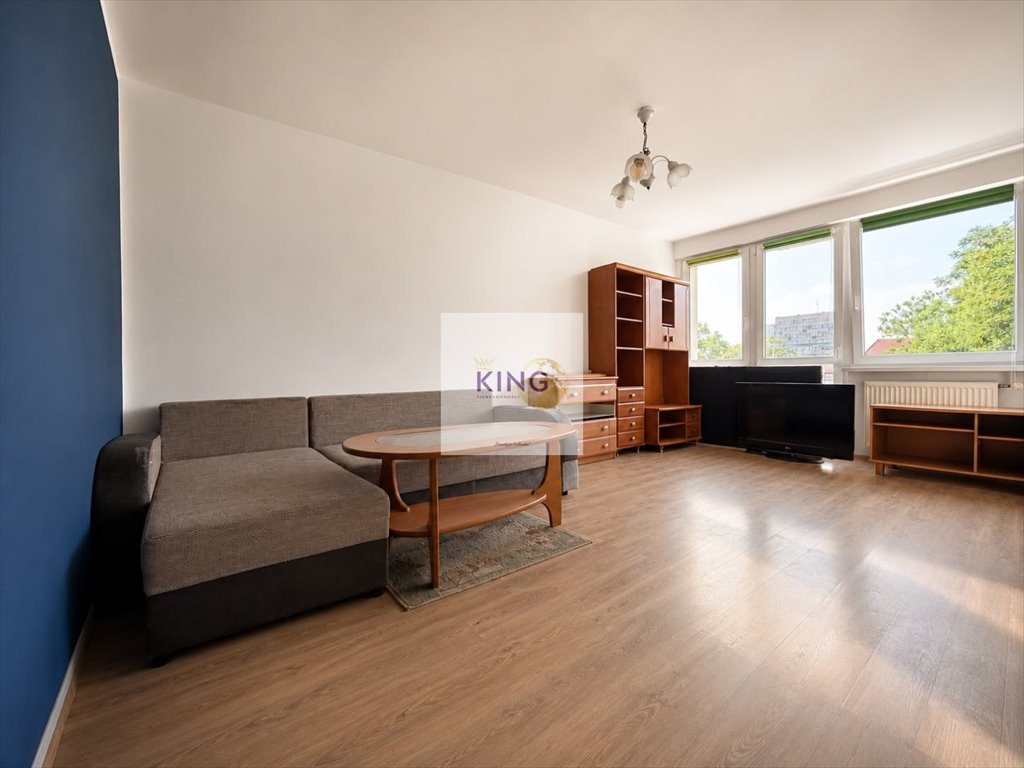 Do sprzedania funkcjonalna kawalerka 42 m² z osobną kuchnią w centrum Gryfina Gryfino  25m2 Foto 1