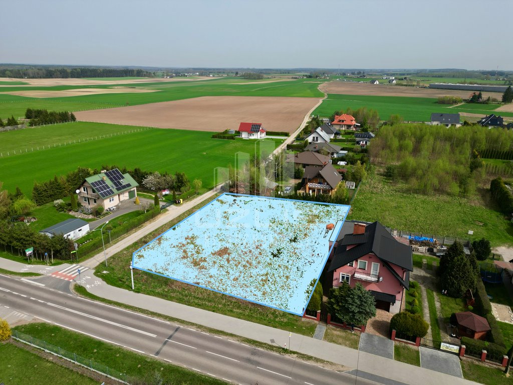 Działka budowlana 1792 m² z warunkami zabudowy - podział i media Lubichowo, Brzozowa  1 792m2 Foto 1