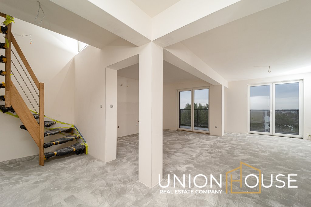 Dwupoziomowe mieszkanie 80,82 m² z balkonem, pod klucz Wieliczka, Pasternik  81m2 Foto 1