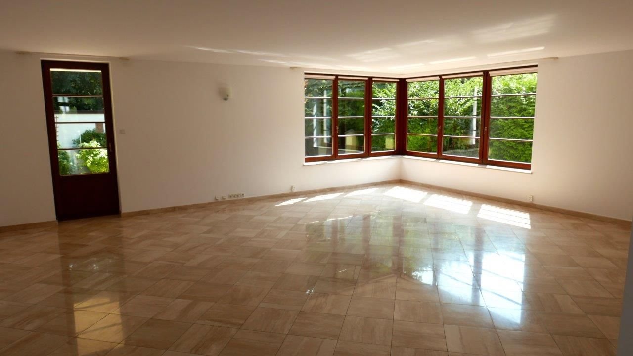 Dom na wynajem Warszawa, Wilanów, Biedronki 370m2 Foto 1 Dom na wynajem Warszawa, Wilanów, Biedronki 370m2 Foto 1