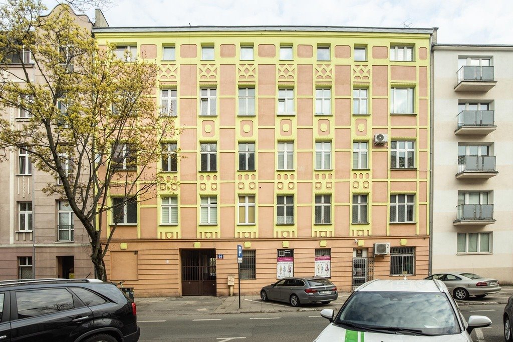 Lokal z witrynami w odrestaurowanej kamienicy w centrum Łodzi Łódź, płk. dr. St. Więckowskiego  73m2 Foto 1