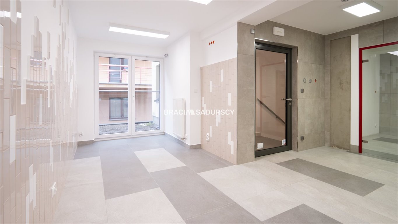 Lokal użytkowy na wynajem Kraków, Krowodrza, Pod Fortem  135m2 Foto 1