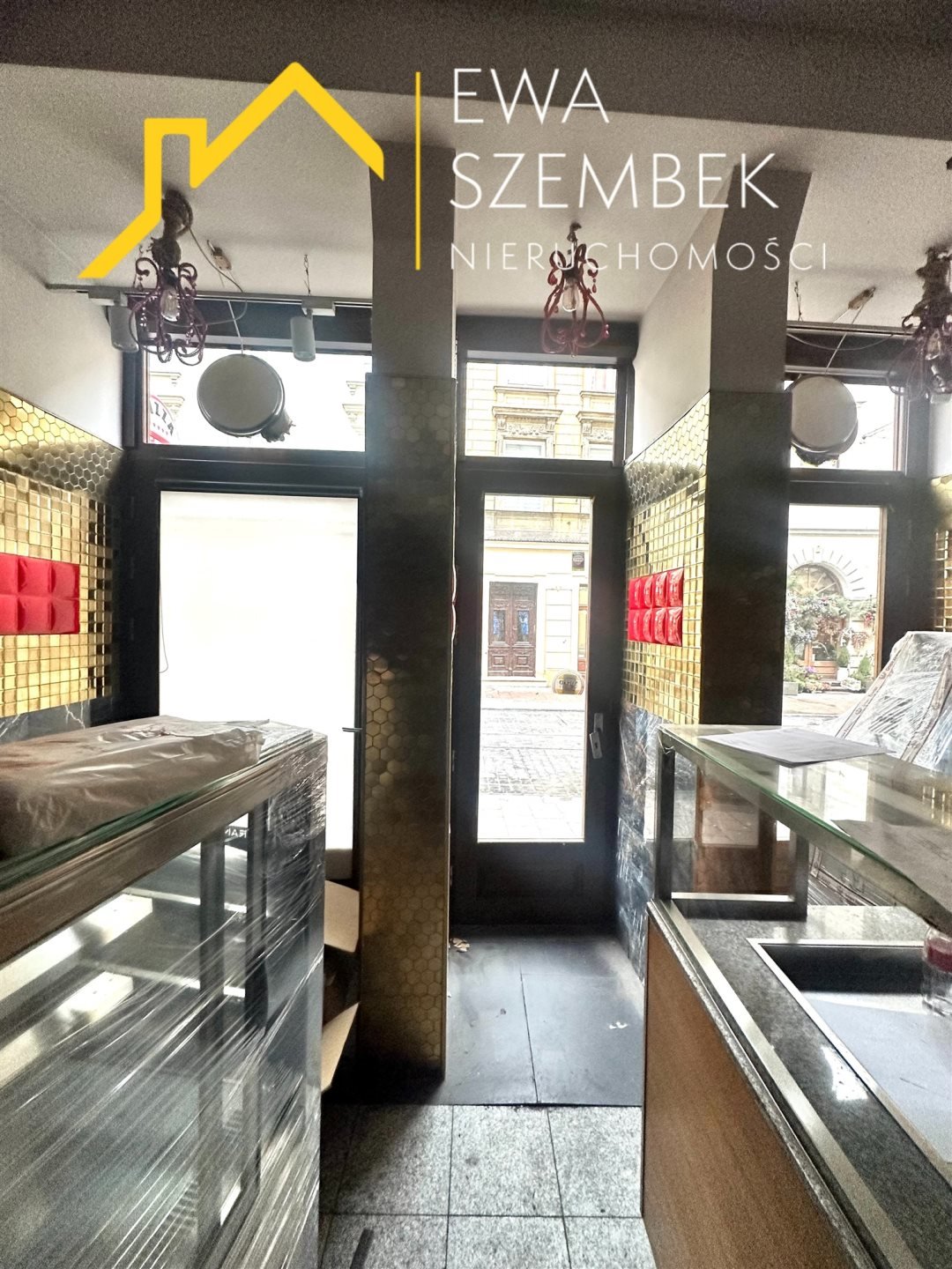 Lokal gastronomiczny 81 m2 z witryną - dwa wejścia, gotowy Kraków, Stare Miasto, Rynek  81m2 Foto 1