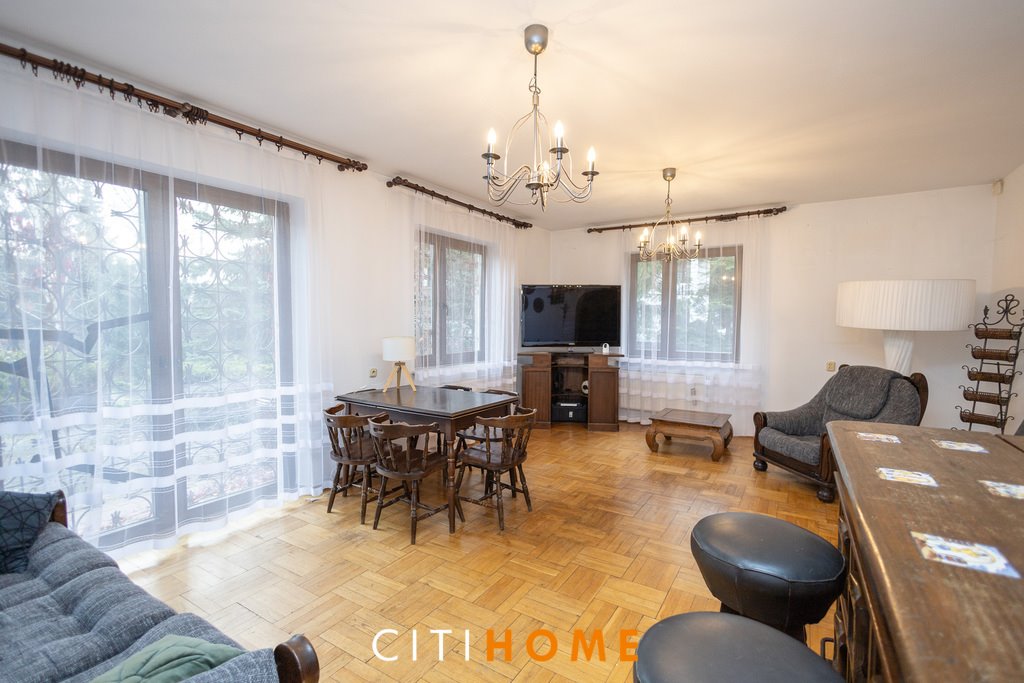 Przestronny dom 220 m² na dużej działce w Łomiankach Łomianki  220m2 Foto 1