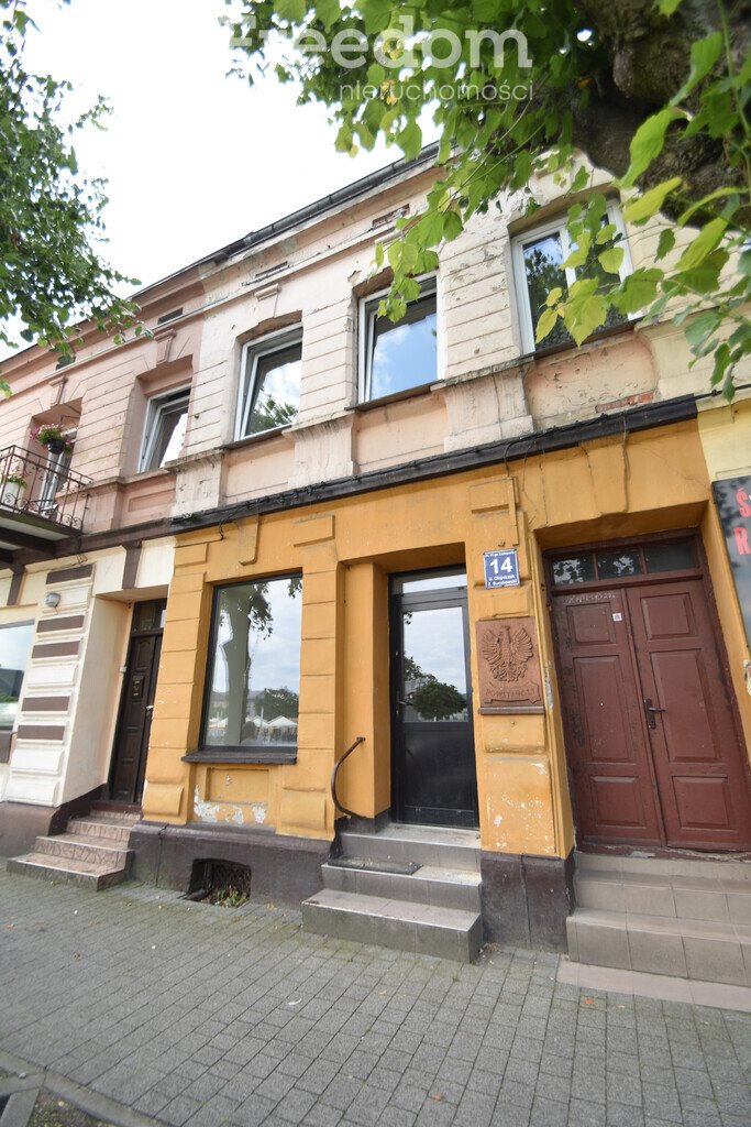 Dom na sprzedaż Łask, pl. 11 Listopada  107m2 Foto 1