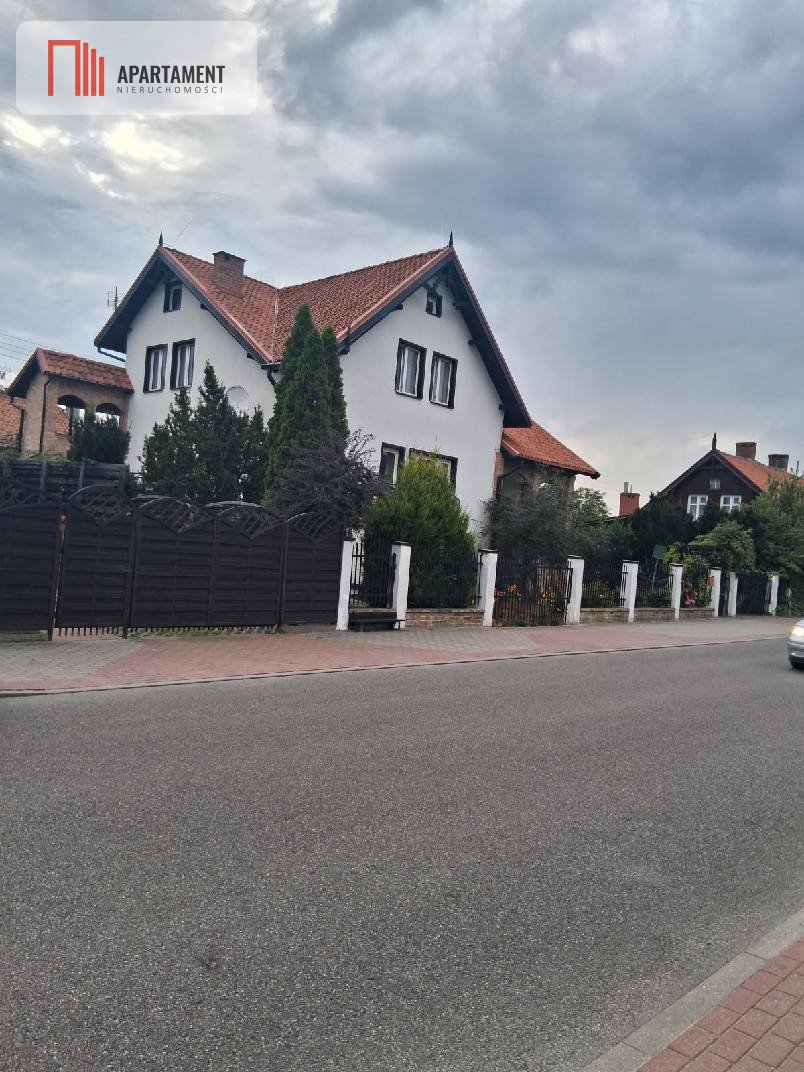 Solidny dom inwestycyjny przy plaży w Stegnie - zapraszam Stegna  379m2 Foto 1