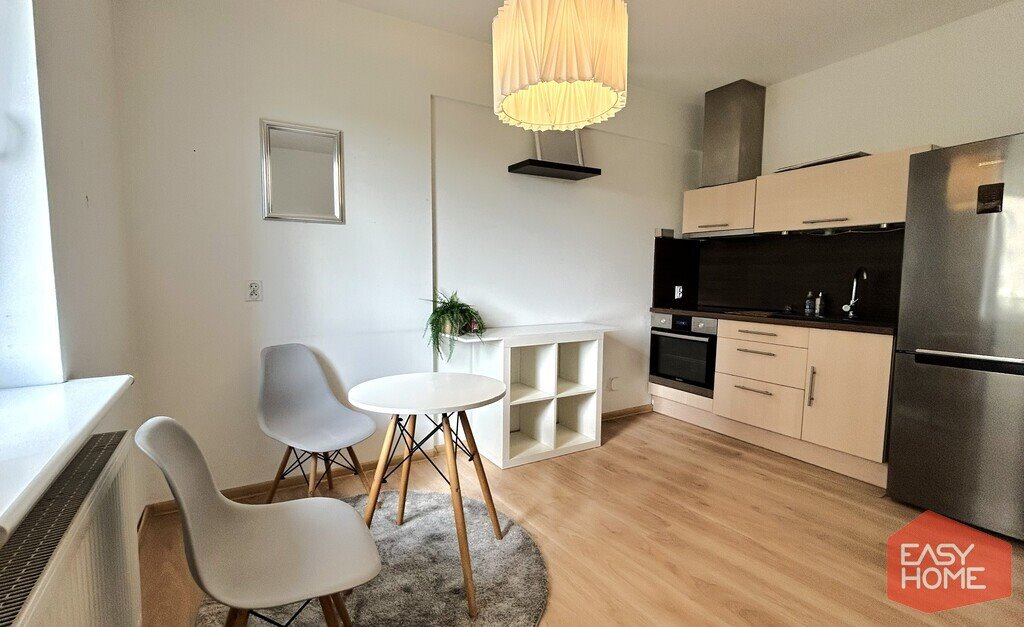 3-pokojowe mieszkanie na Ratajach z balkonem i bliskością jeziora. Poznań, Rataje, Rataje, Bliźniąt  41m2 Foto 1