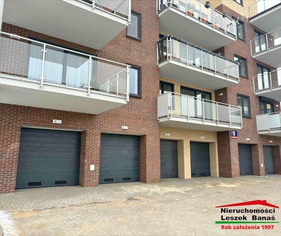 Garaż 21 m² z prądem, w nowym osiedlu Dębowe Wzgórze Grudziądz  21m2 Foto 1