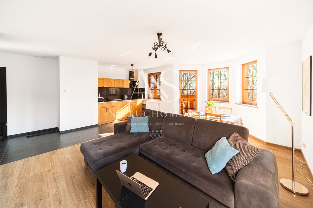 Zapraszam do obejrzenia apartamentu 50 m² z balkonem i miejscem parkingowym Karpacz, Przemysłowa  50m2 Foto 1