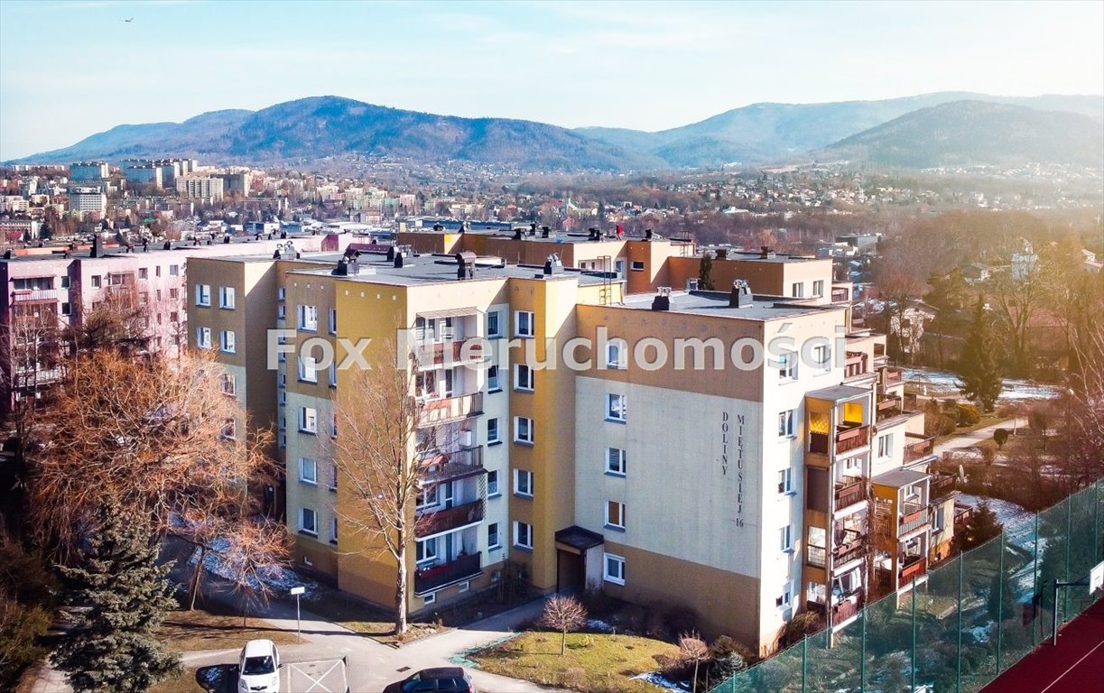 Mieszkanie czteropokojowe  na sprzedaż Bielsko-Biała, Osiedle Karpackie  85m2 Foto 1