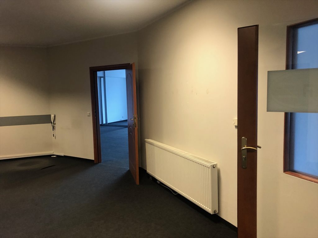 Nowoczesny magazyn 8 700 m² z biurami, Gdynia Gdynia, Chwaszczyńska  8 700m2 Foto 1
