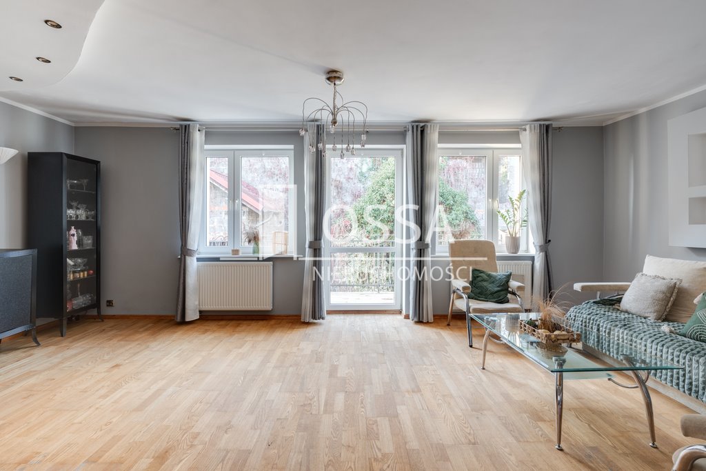 Spokojny dom 235 m² z tarasem i garażem w Pszczółkach Pszczółki, Klonowa  235m2 Foto 1