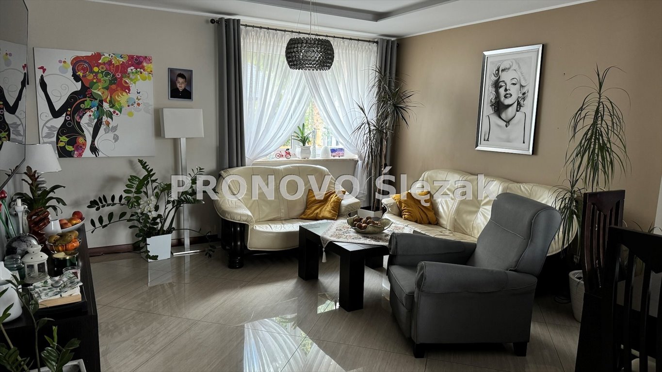Zapraszam do obejrzenia przestronnego domu 280 m² z garażem i ogrodem Oborniki Śląskie, Oborniki Śląskie, Oborniki Śląskie  280m2 Foto 1