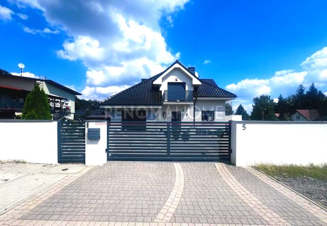 Dom z niezależnym mieszkaniem, dochód 3 tys. zł Zielona Góra  279m2 Foto 1