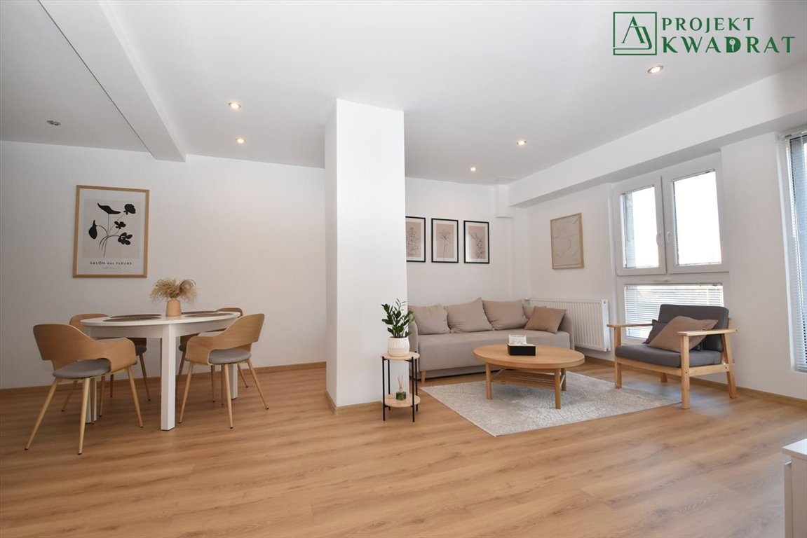 Mieszkanie dwupokojowe na wynajem Knurów, Szpitalna  53m2 Foto 1