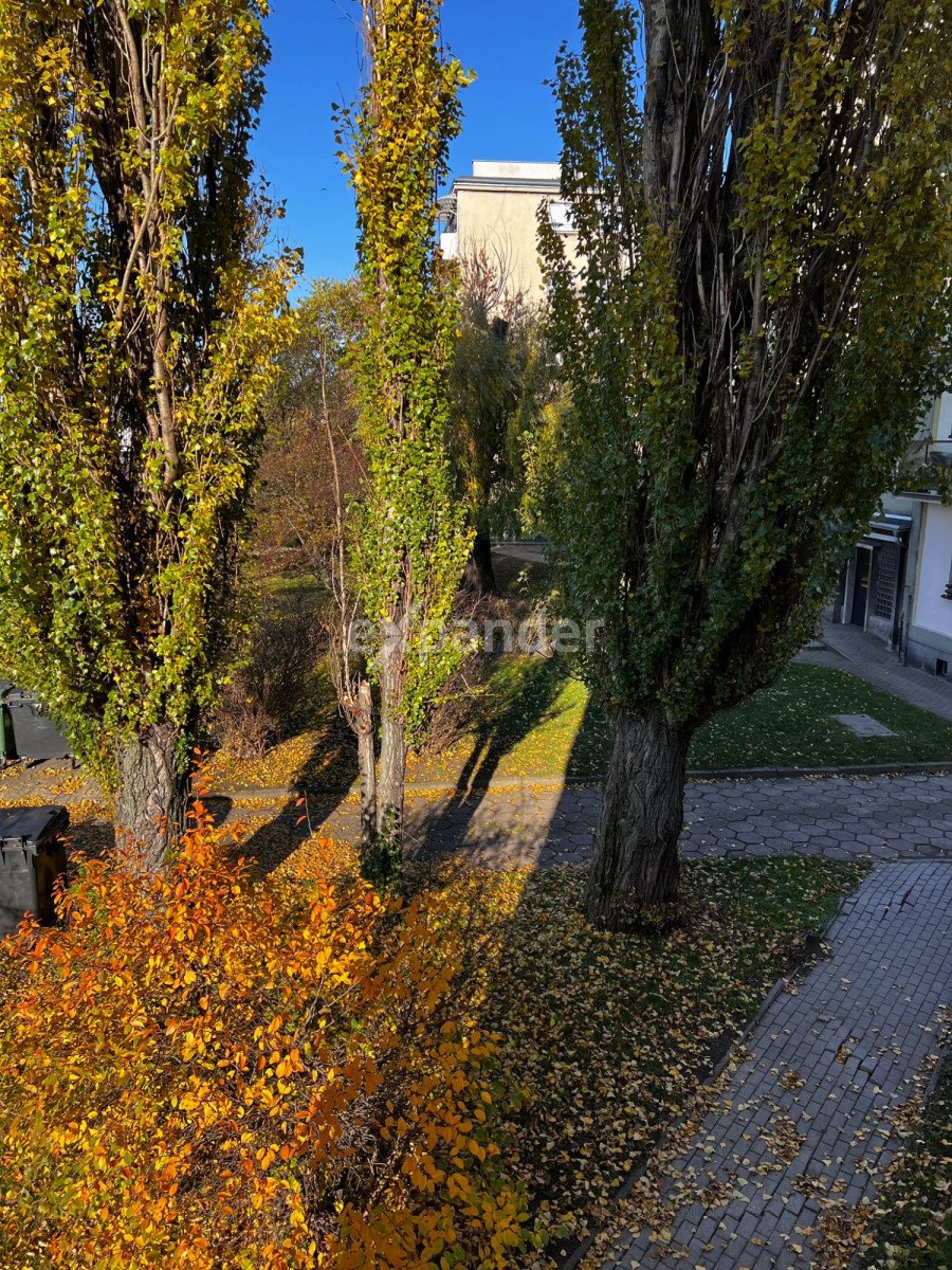 Mieszkanie trzypokojowe na sprzedaż Ostrów Wielkopolski, Wąska  37m2 Foto 1