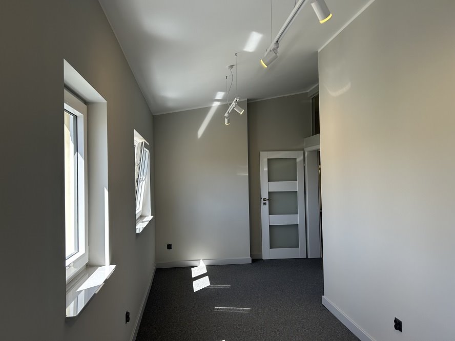 Nowoczesny lokal 73 m² w kamienicy z lat 30. z klimatyzacją Warszawa, Śródmieście, Aleje Jerozolimskie  73m2 Foto 1