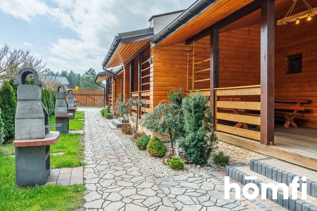 Obiekt hotelowy z basenem, saunami i 8 domkami Radawa, Jaworowa  400m2 Foto 1