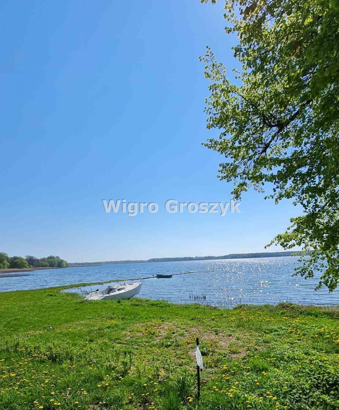 Działka z widokiem na jezioro i dostępem do plaży - 1850m² w Kwiku Kwik, Kwik  10 409m2 Foto 1