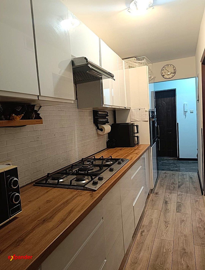Do sprzedania przestronne mieszkanie 52 m² z balkonem w Legnicy Legnica, Aleja Rzeczypospolitej 77  52m2 Foto 1