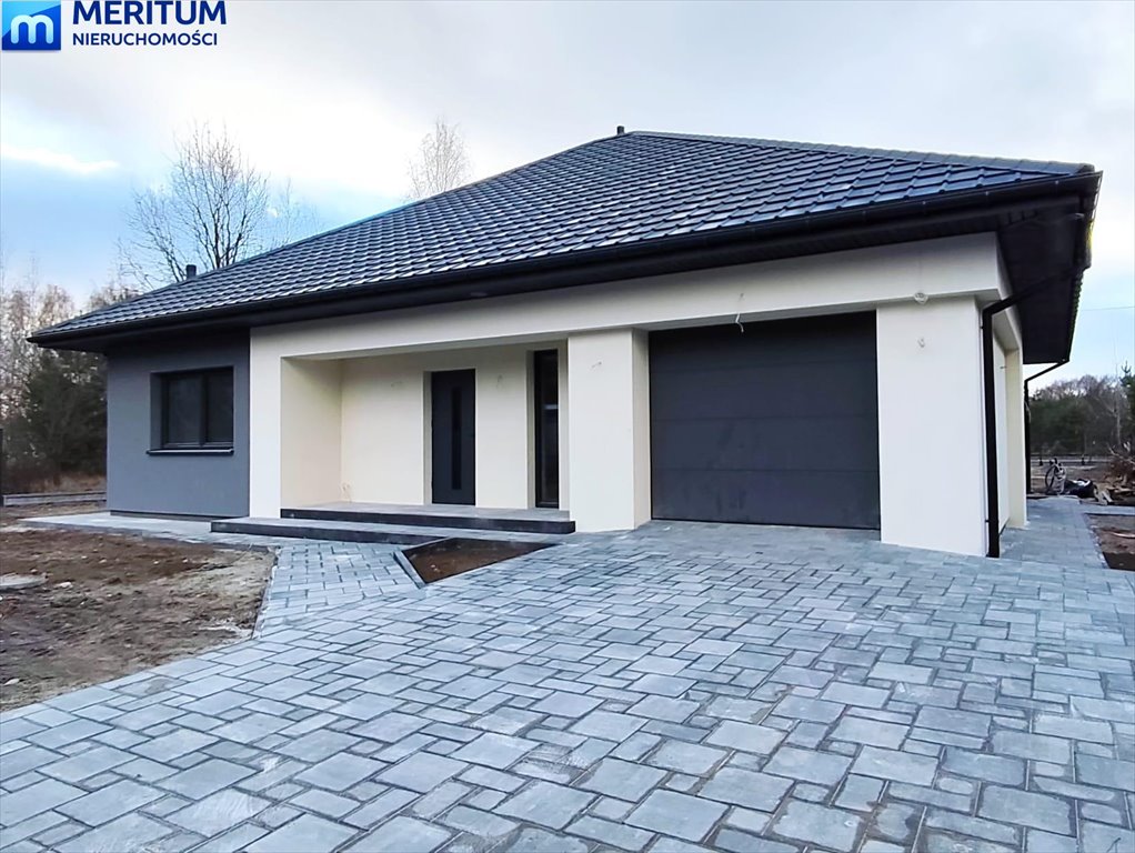 Przestronny dom wolnostojący z dużą działką i nowoczesnym wykończeniem Jaktorów  144m2 Foto 1