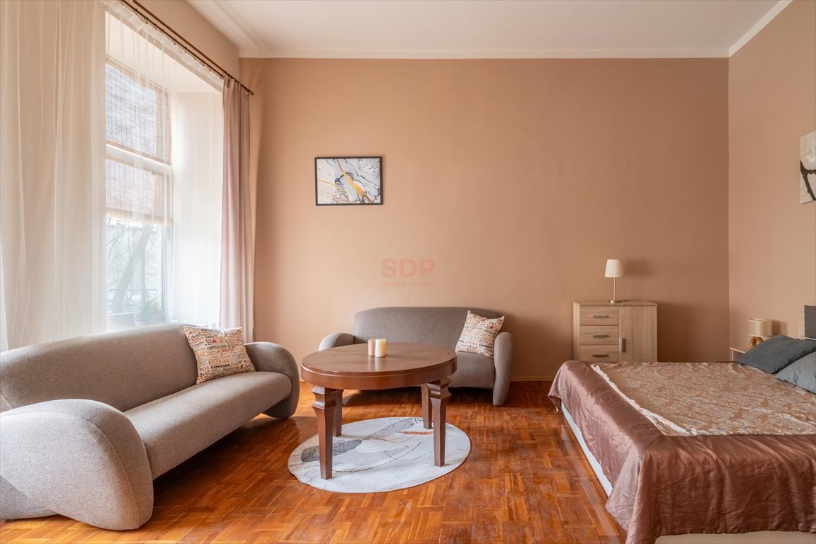 Mieszkanie dwupokojowe na sprzedaż Łódź, Śródmieście, Piotrkowska  66m2 Foto 1