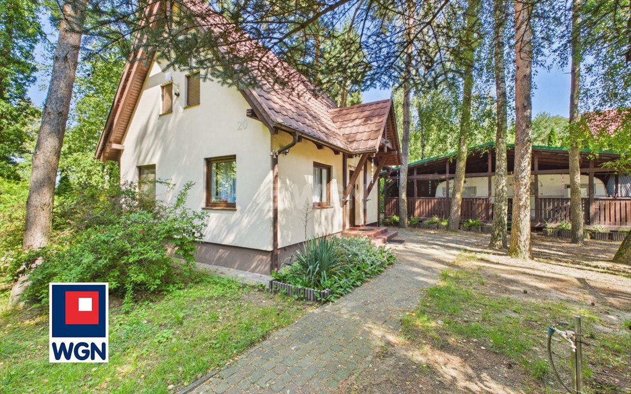 Do sprzedania urokliwy dom 68 m² nad jeziorem w Starym Dębcu Stary Dębiec, Os.Sosnowe  68m2 Foto 1
