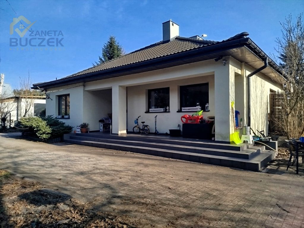 Dom na sprzedaż Rozlazłów  112m2 Foto 1