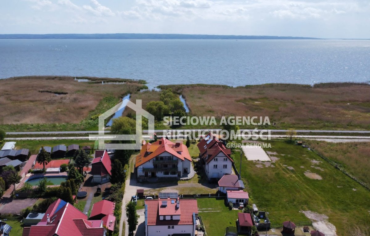 Dwa domy gościnne z basenem i widokiem na Zalew Wiślany Krynica Morska  1 200m2 Foto 1
