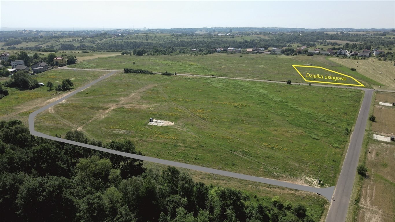 Sprzedam działki usługowe z mediami przy ul. Dworskiej w Ziemięcicach Mierzęcice  3 990m2 Foto 1