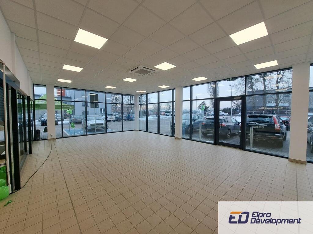 Nowoczesny lokal 85 m² w Rybniku, blisko sklepów i komunikacji Rybnik, Stanisława Małachowskiego  85m2 Foto 1