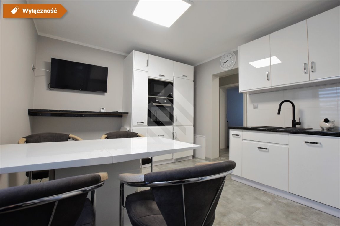 Mieszkanie dwupokojowe na sprzedaż Sadki  60m2 Foto 1