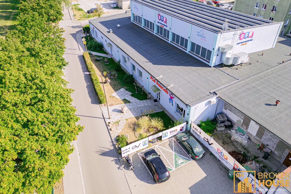 Do sprzedania wyjątkowy obiekt rozrywkowy z trampolinami i kręgielnią Ozimek, Słowackiego Juliusza  1 445m2 Foto 1