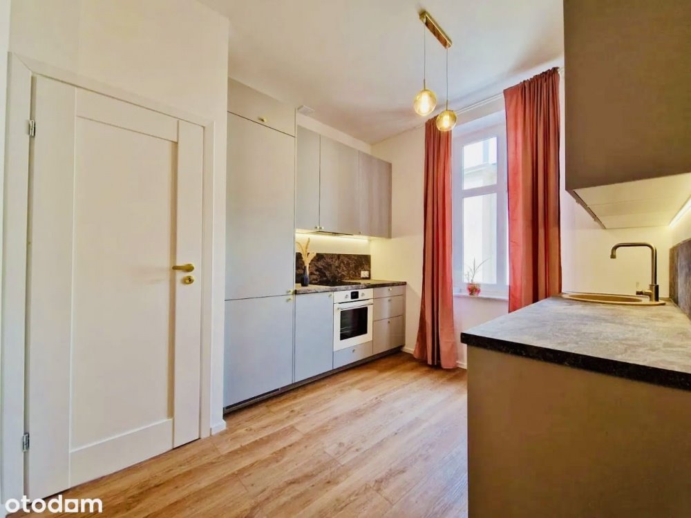 Mieszkanie trzypokojowe na sprzedaż Sopot, Bohaterów Monte Cassino  53m2 Foto 1