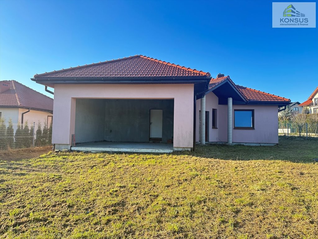 Nowoczesny dom w Bilczy z dużym garażem i możliwością wykończenia Bilcza  142m2 Foto 1
