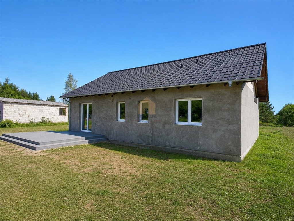 Nowoczesny dom 103 m² z dużą działką i możliwością wykończenia Droszków  103m2 Foto 1