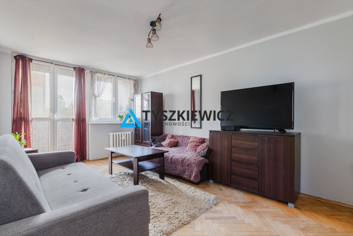 Mieszkanie trzypokojowe na sprzedaż Gdynia, Wzgórze Św. Maksymiliana, Partyzantów  49m2 Foto 1