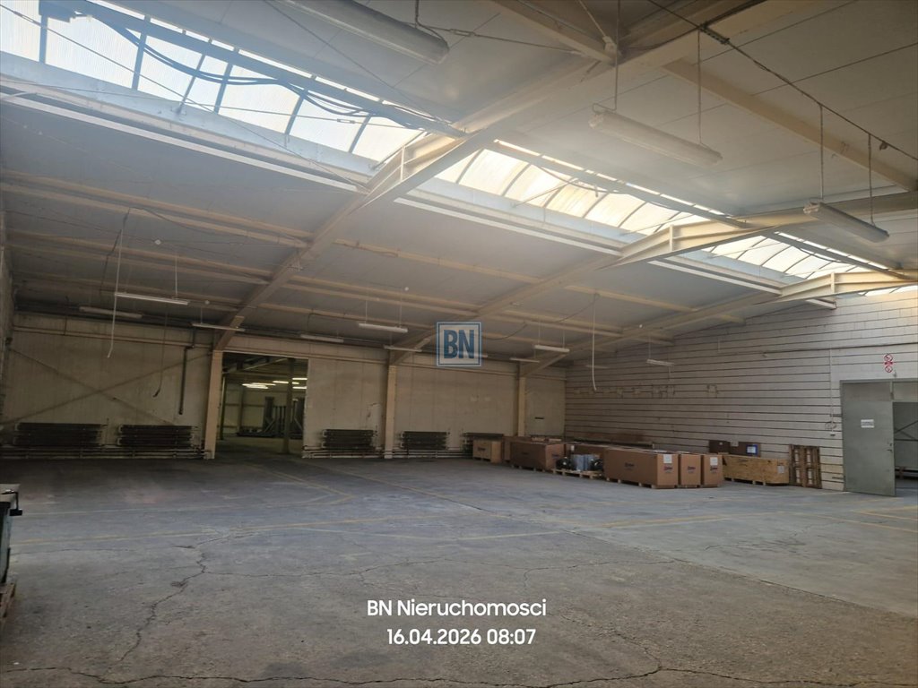 Hala magazynowa 4820m² z biurami, rampami i monitoringiem Krapkowice  4 820m2 Foto 1
