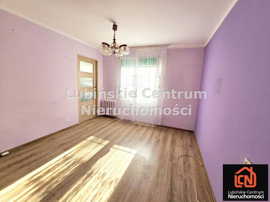 Na sprzedaż przytulne 27 m² mieszkanie 2 pokoje w Lubinie Lubin, Staszica  27m2 Foto 1